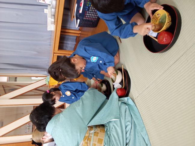 きりん組さん 初めてのお茶