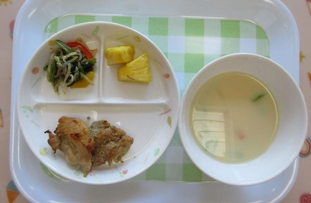 給食