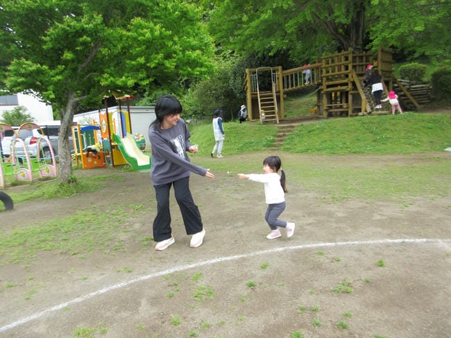 園庭であそぼう